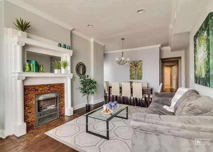 Sonder — Clark Street 3* Chicago